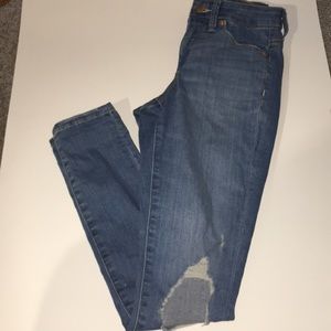 Universal Thread ripped jeans